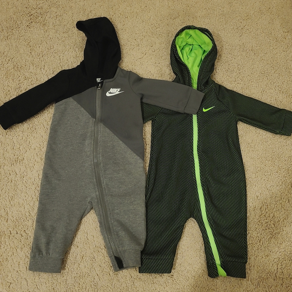 Boys Nike jumpers